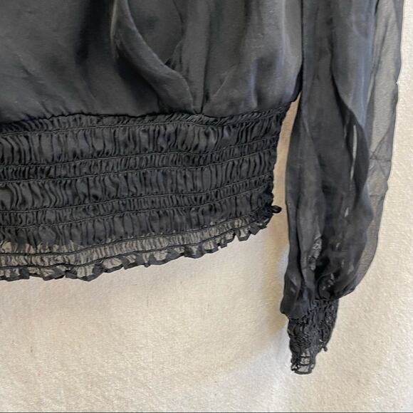 Halston Heritage black silk surplice peasant top with smocked band/cuffs size 0 - Picture 13 of 14